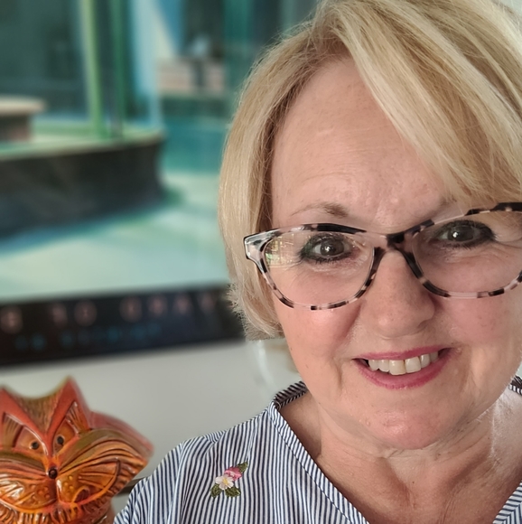 Meet your Posher, Dora - Picture 1 of 1